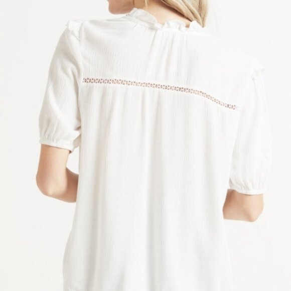 EVEREVE Roan + Ryan Cora Crochet Top - Picture 4 of 16